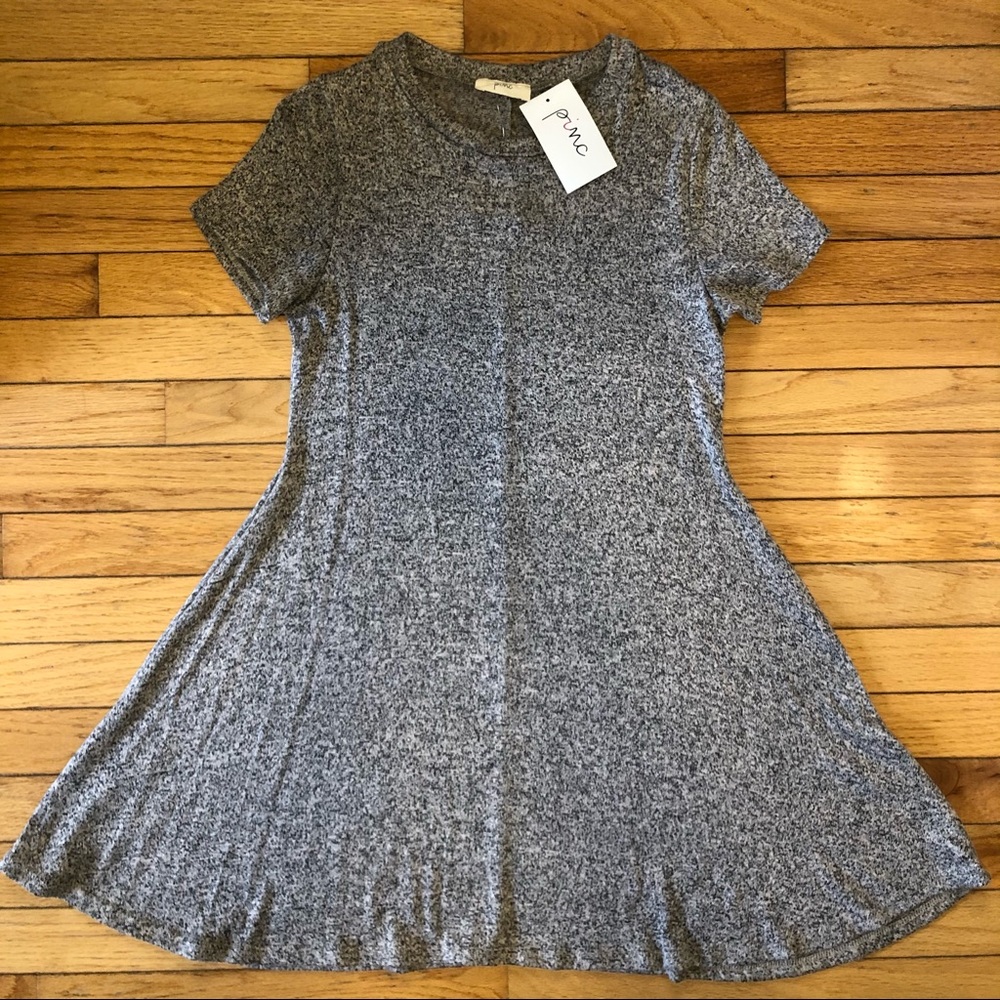 Pinc Premium Women's Marled Beige Gray Short Sleeve Sweater Dress Large NWT